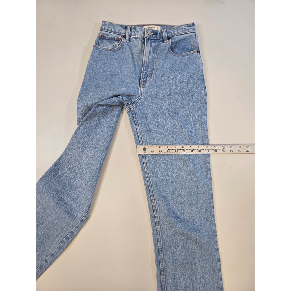 Abercrombie & Fitch The 90s Straight Ultra High Rise Jeans Light Wash Blue 25/0L - Picture 8 of 11